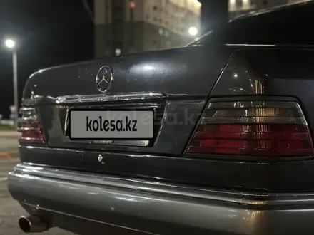 Mercedes-Benz E 320 1994 года за 3 000 000 тг. в Туркестан – фото 6