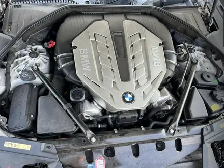 ДВИГАТЕЛЬ БМВ BMW N63b44 ПО ЗАПЧАСТЯМ. за 700 000 тг. в Алматы – фото 2