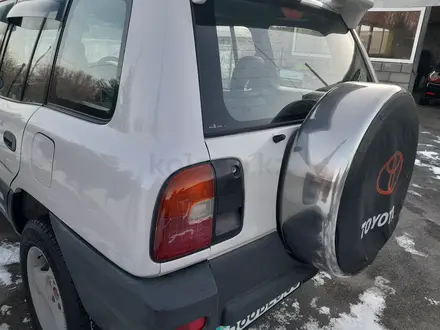 Toyota RAV4 1995 года за 3 700 000 тг. в Алматы – фото 26