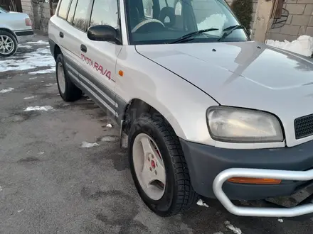 Toyota RAV4 1995 года за 3 700 000 тг. в Алматы – фото 32