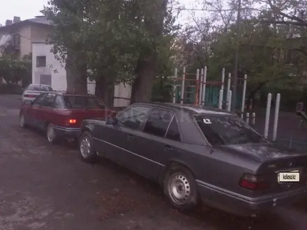 Mercedes-Benz E 260 1991 года за 1 500 000 тг. в Алматы – фото 2