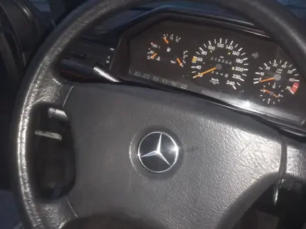 Mercedes-Benz E 260 1991 года за 1 500 000 тг. в Алматы – фото 5