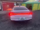 Hyundai Elantra 2022 года за 8 700 000 тг. в Алматы – фото 4