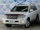 Toyota Land Cruiser 2013 года за 25 650 000 тг. в Шымкент – фото 2