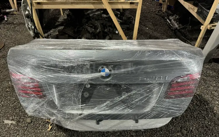 Крышка багажника на BMW F10 за 80 000 тг. в Алматы