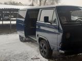 Volkswagen Caravelle 1988 года за 2 100 000 тг. в Алматы