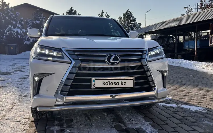 Lexus LX 570 2017 года за 40 000 000 тг. в Алматы