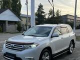 Toyota Highlander 2011 года за 14 400 000 тг. в Тараз