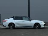 Toyota Camry 2020 годаfor8 500 000 тг. в Атырау – фото 3