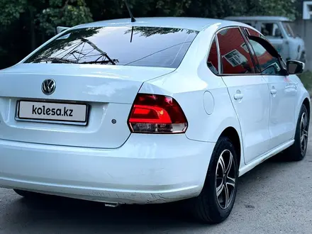 Volkswagen Polo 2015 года за 4 500 000 тг. в Усть-Каменогорск – фото 3