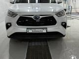 Toyota Highlander 2023 года за 25 000 001 тг. в Астана