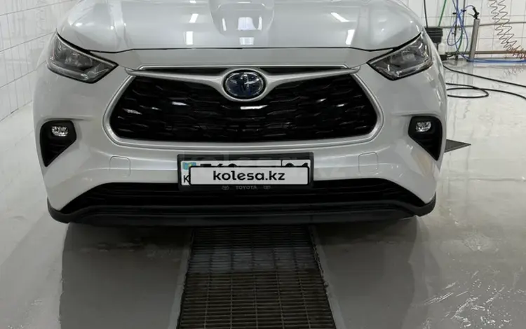 Toyota Highlander 2023 года за 25 000 001 тг. в Астана