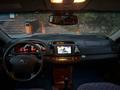 Toyota Camry 2005 года за 4 550 000 тг. в Усть-Каменогорск – фото 7