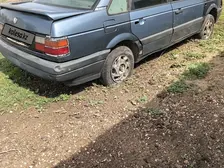 Volkswagen Passat, 1989