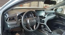 Toyota Camry 2023 года за 17 500 000 тг. в Астана – фото 3