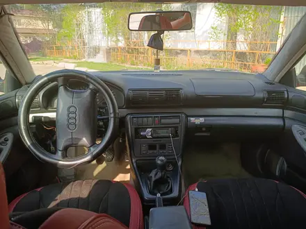Audi A4 1997 года за 900 000 тг. в Алматы – фото 5