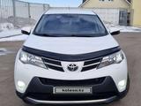 Toyota RAV4 2015 года за 12 500 000 тг. в Актобе