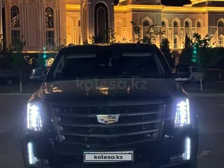 Cadillac Escalade 2017 года за 18 000 000 тг. в Астана