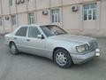 Mercedes-Benz E 220 1993 года за 2 500 000 тг. в Казалинск – фото 3