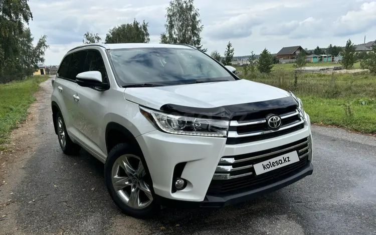 Toyota Highlander 2016 годаүшін17 900 000 тг. в Астана