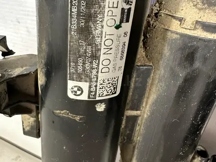 Амортизатор стойка задняя передняя правая левая VDC BMW 5 за 50 000 тг. в Караганда – фото 2
