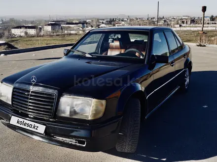 Mercedes-Benz E 260 1991 года за 2 200 000 тг. в Щучинск – фото 16