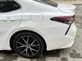 Toyota Camry 2021 годаүшін13 800 000 тг. в Алматы – фото 11