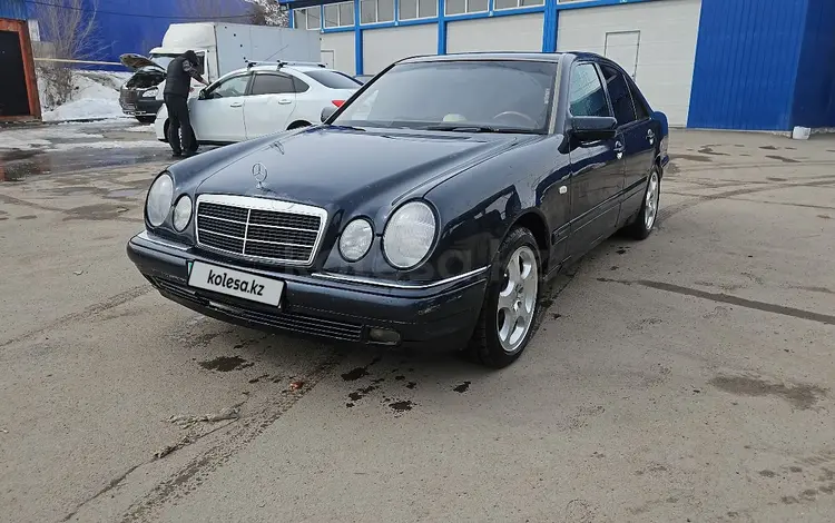 Mercedes-Benz E 230 1997 годаүшін2 800 000 тг. в Алматы