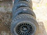 Новая резина с дисками Maxxis AT Worm — drive 17 за 470 000 тг. в Алматы – фото 2