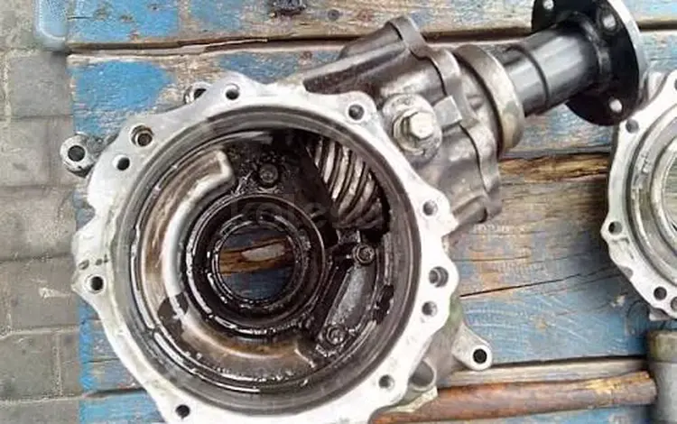 Раздатка Nissan — оригинал из Японии за 45 000 тг. в Алматы