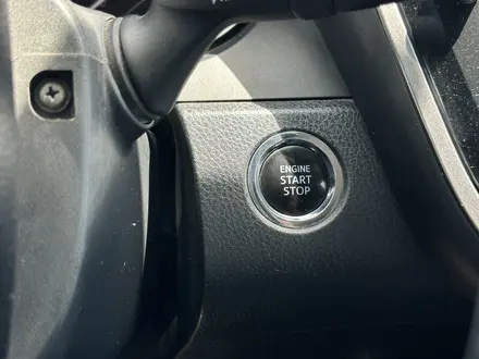 Toyota Camry 2017 года за 9 700 000 тг. в Атырау – фото 17