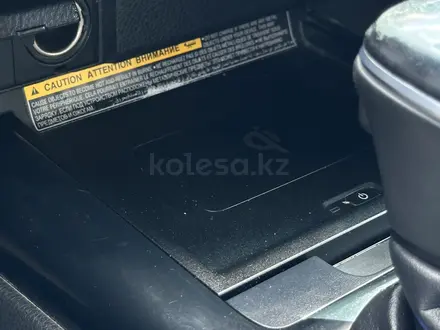 Toyota Camry 2017 года за 9 700 000 тг. в Атырау – фото 23