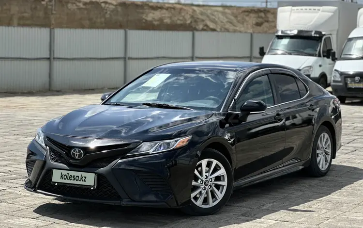 Toyota Camry 2017 годаүшін9 700 000 тг. в Атырау