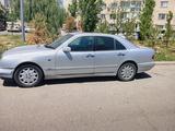 Mercedes-Benz E 320 1997 года за 2 200 000 тг. в Алматы – фото 4
