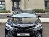 Toyota Camry 2019 года за 12 000 000 тг. в Астана