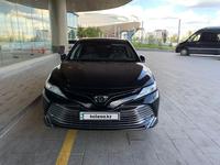 Toyota Camry 2021 года за 15 300 000 тг. в Астана