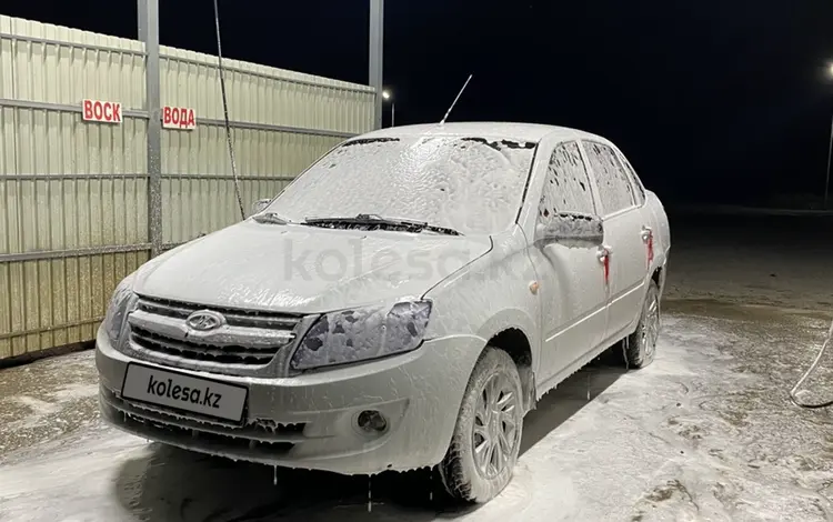 ВАЗ (Lada) Granta 2190 2013 годаүшін2 200 000 тг. в Семей