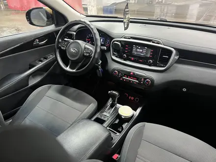 Kia Sorento 2015 года за 10 500 000 тг. в Астана – фото 20