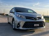 Toyota Sienna 2019 года за 15 000 000 тг. в Шымкент – фото 2