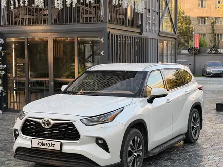 Toyota Highlander 2021 года за 21 500 000 тг. в Тараз – фото 2