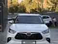 Toyota Highlander 2021 года за 21 500 000 тг. в Тараз