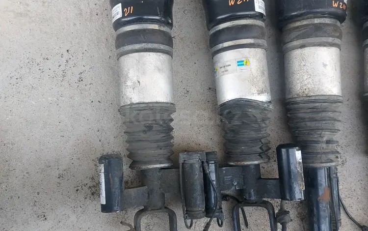W211 пневмо амортизаторы за 120 000 тг. в Шымкент