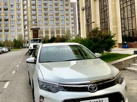 Toyota Camry 2017 года за 17 000 000 тг. в Шымкент