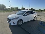 Hyundai Accent 2021 года за 7 200 000 тг. в Усть-Каменогорск