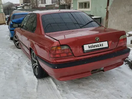BMW 740 1995 года за 3 500 000 тг. в Жезказган – фото 2