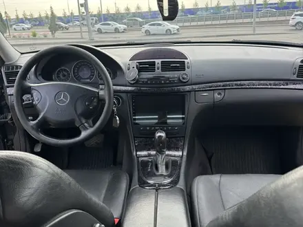Mercedes-Benz E 320 2003 года за 5 400 000 тг. в Алматы – фото 14