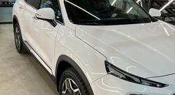 Hyundai Santa Fe 2021 года за 18 000 000 тг. в Алматы – фото 2