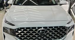 Hyundai Santa Fe 2021 года за 18 000 000 тг. в Алматы