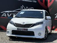 Toyota Sienna 2015 годаүшін14 100 000 тг. в Атырау