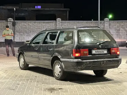 Volkswagen Passat 1993 года за 990 000 тг. в Алматы – фото 4